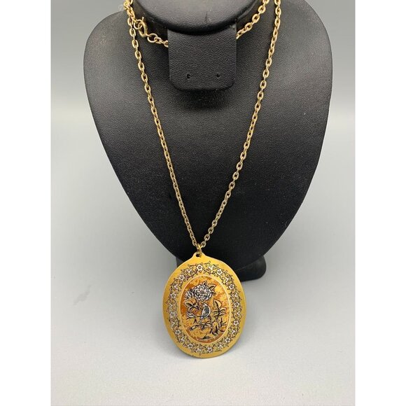 Reed & Barton Nature Earthy Damascene Oval Floral Bird Pendant Necklace Gold-Ton - Picture 3 of 4